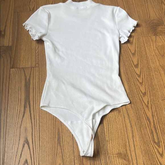 Abercrombie & Fitch White Bodysuit - Picture 7 of 7